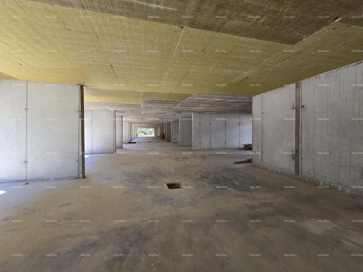 Pula! Edificio residenziale moderno con ascensore, vicino al centro. Appartamento con posto auto e cantina S84. 15