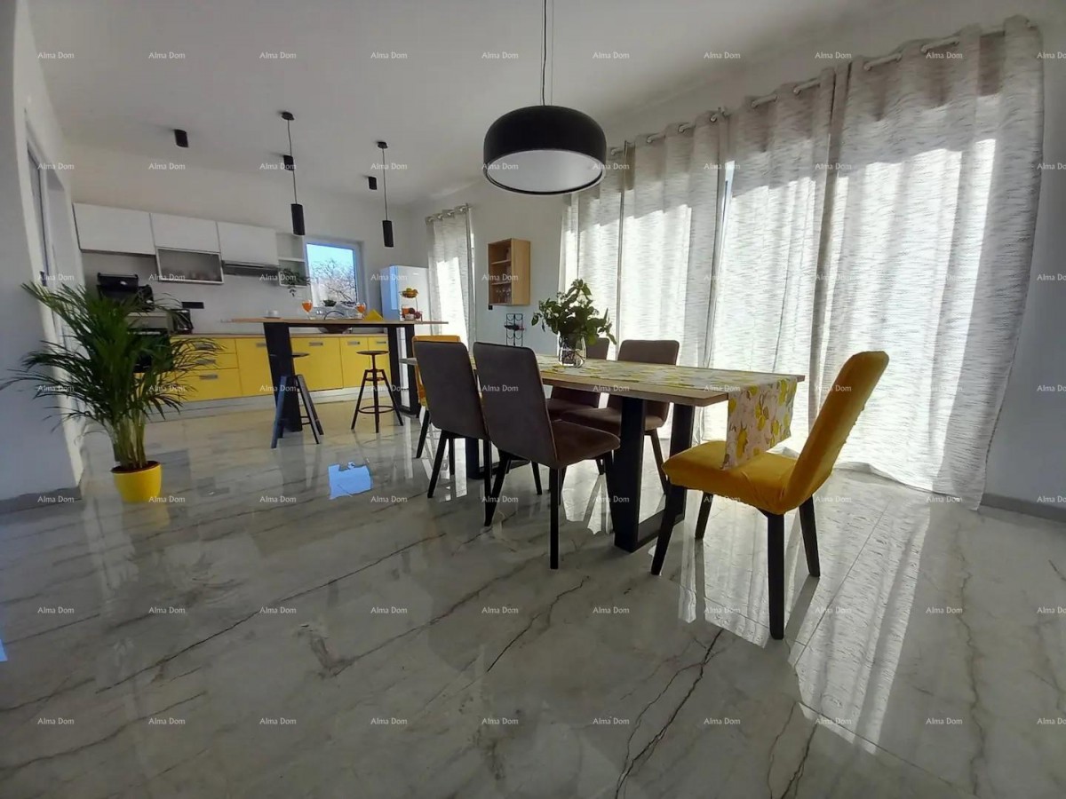 A single-storey house with a swimming pool in the vicinity of Marčana is for sale 10