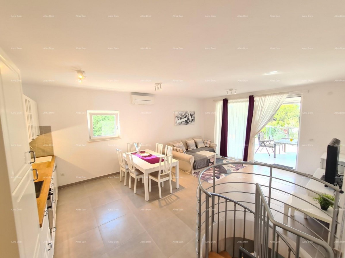 Peroj!  Stanovanje z dvoriščem! 14