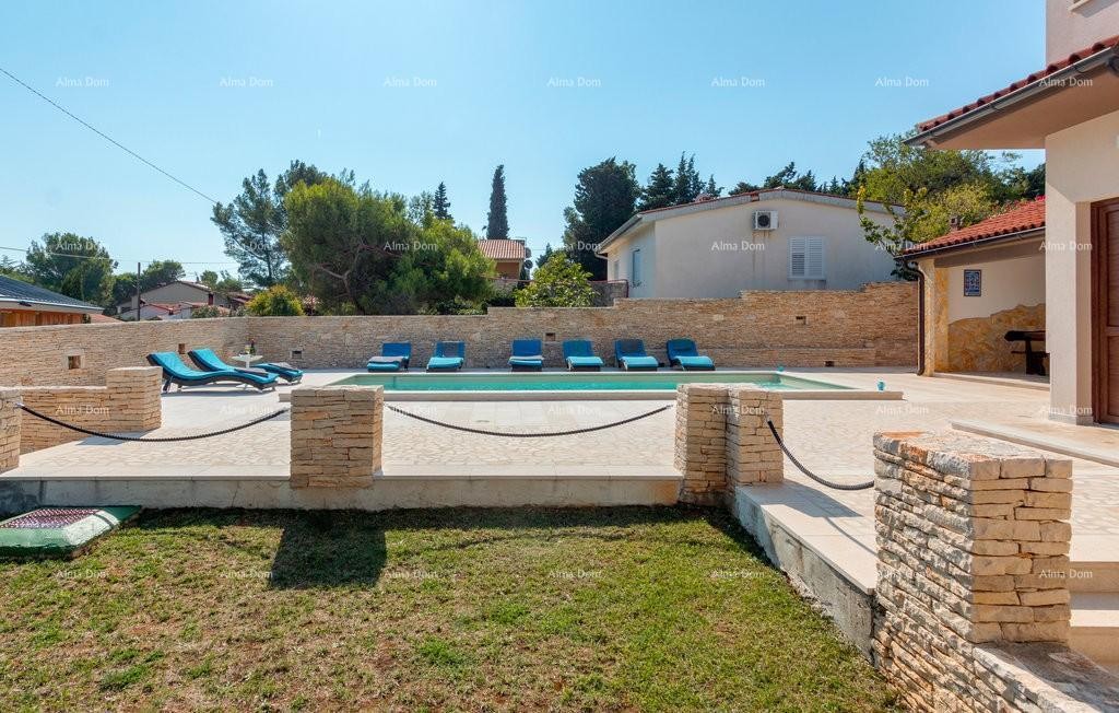 Premantura, villa indipendente con 5 camere da letto. Vicinanza al mare. 11