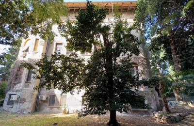 Pula! Stan u centru grada!