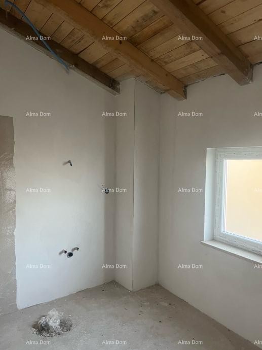 Prodaje se  atraktivna kuća u visokoj fazi gradnje, blizu Kanfanara 8