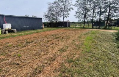Prodaja- građevinsko zemljište s idejnim projektom u blizini Karigadora, Brtonigla!
