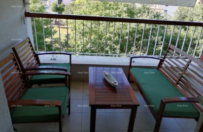 Ровинь – Квартира с 2 спальнями и парковочным местом в гараже