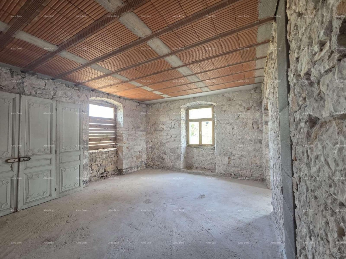 ДОМ В МУТВОРАНЕ – 300+ м² И УЧАСТОК 2.980 м² 12