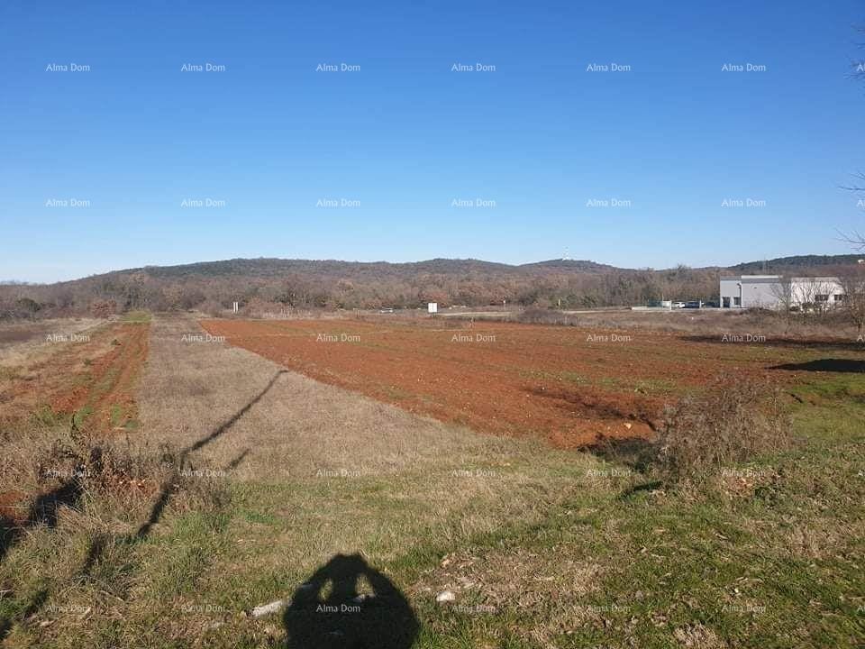 ROVINJSKO SELO - Zazidljivo zemljišče površine 5000 m2 1