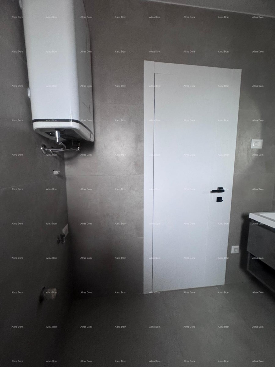 Prodaja stana u novogradnji s pogledom na more, Umag, 22