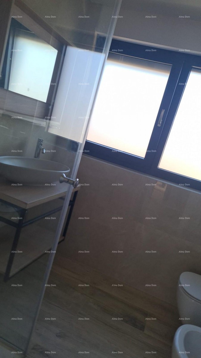 Moderan apartman u bloku E s parkirnim mjestom i spremištem, u blizini Umaga! 19