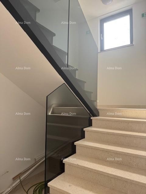 Новая здание из 2 квартир с бассейном и видом на море. Медулин! 11