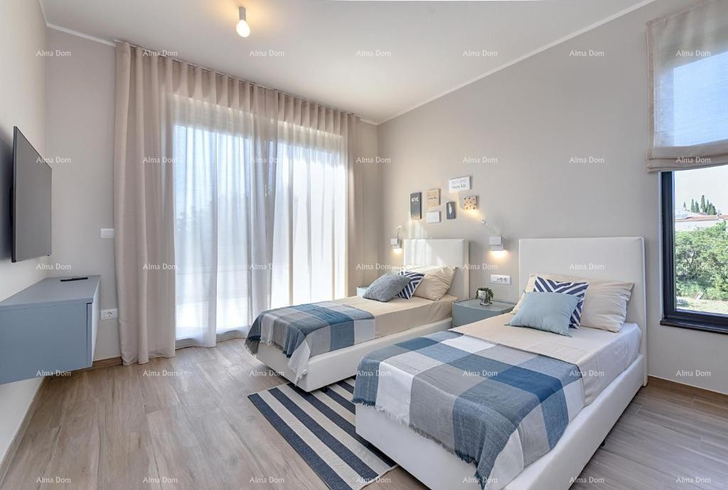 Fažana- Peroj- Prekrasna Vila sa bazenom s pogledom na more u blizini plaže 32