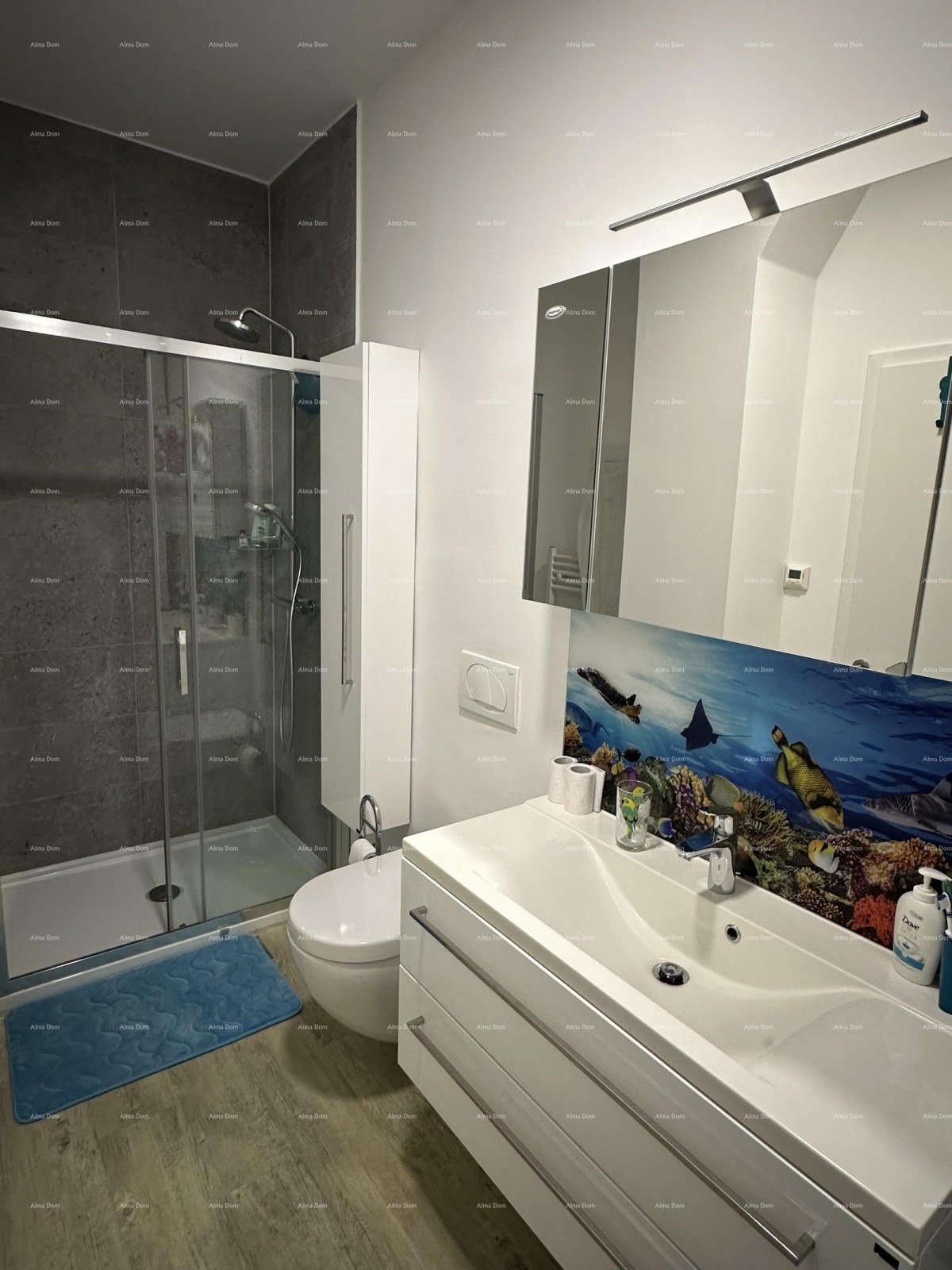 Прекрасный дом с тремя зарегистрированными апартаментами в старой части города Пореч! 30