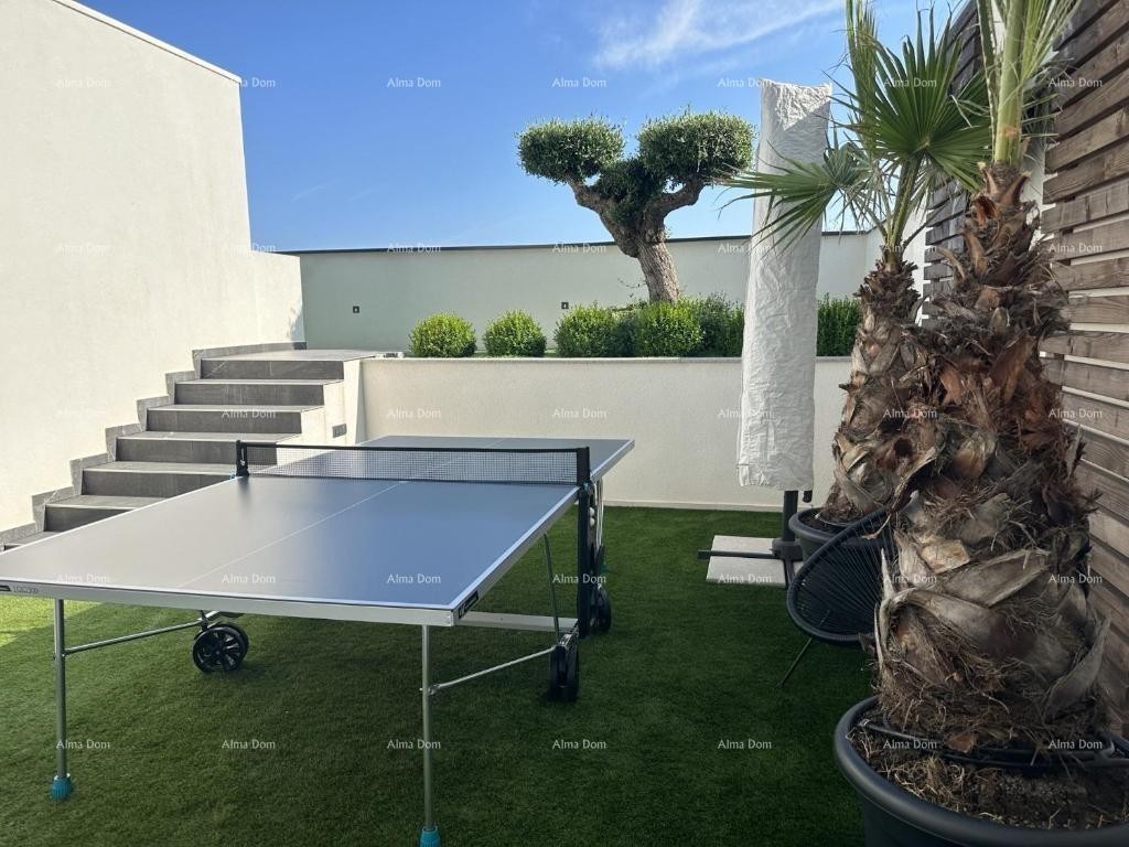 Современная вилла с панорамным видом на море в Медулине! 7