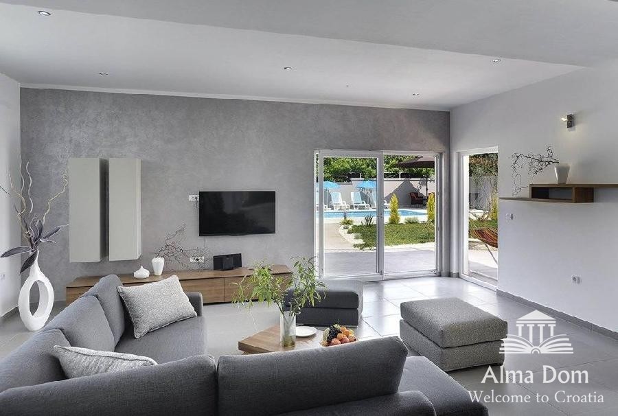 Detached house situated in Medulin. 15