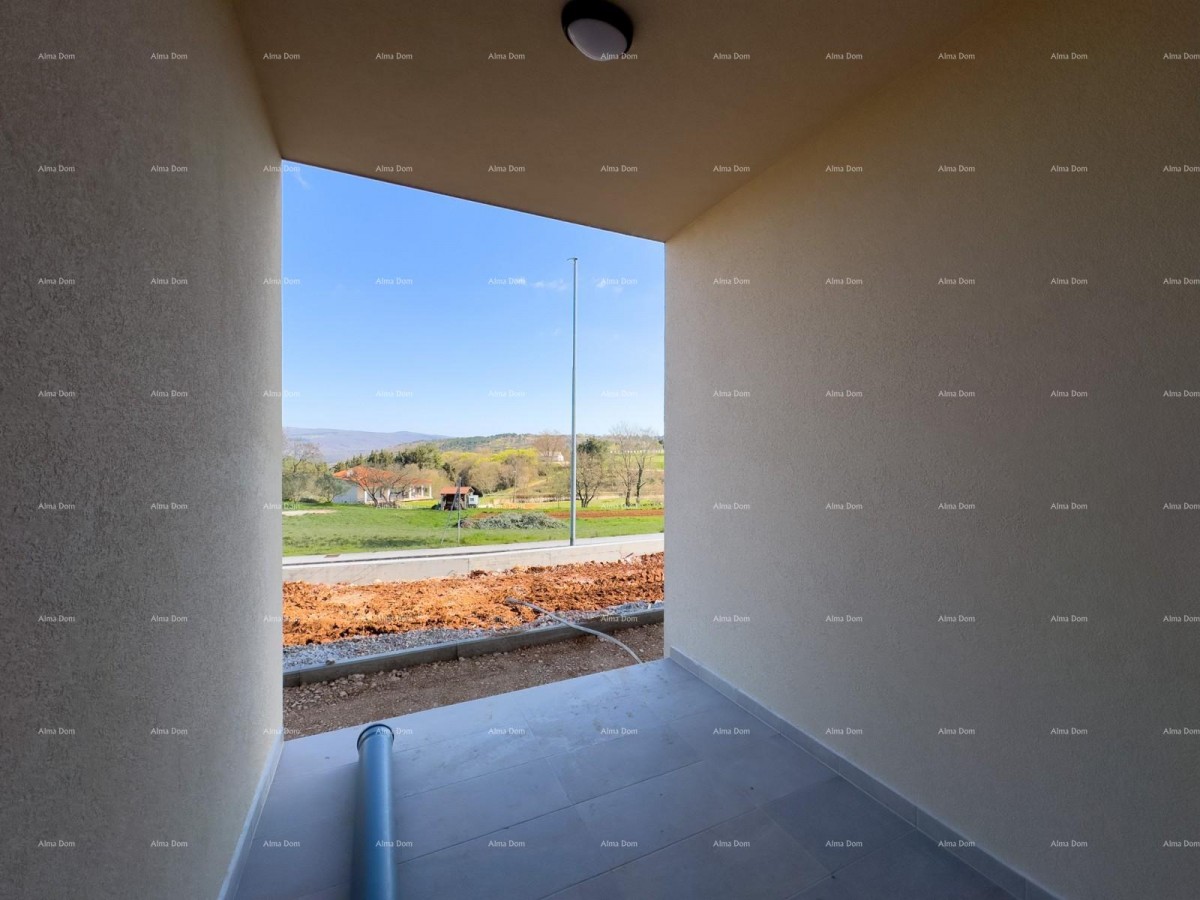 Prodajemo stan sa  vrtom u Barbanu. 13