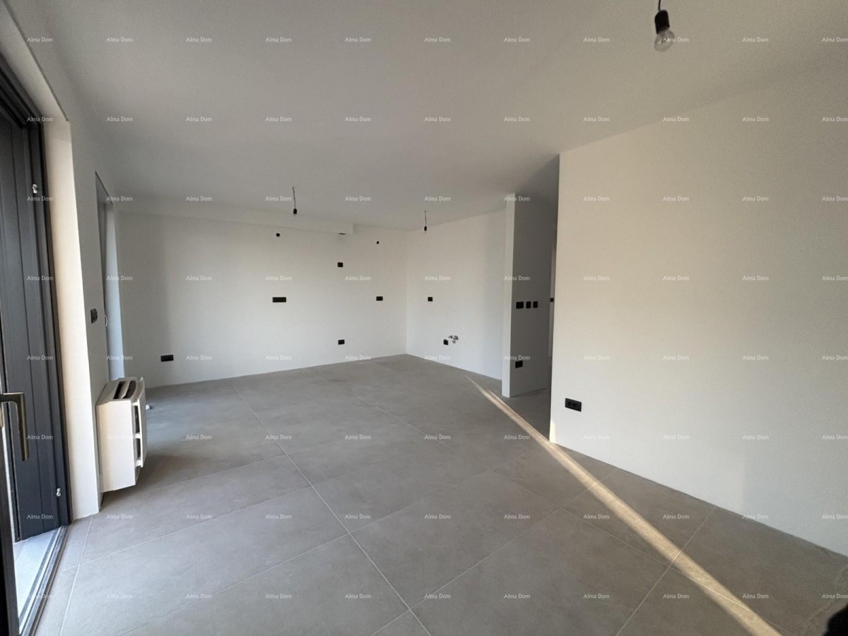 PULA, Valdebek - Prostrani stan u za prodaju, 2 terase, novogradnja / B4 4