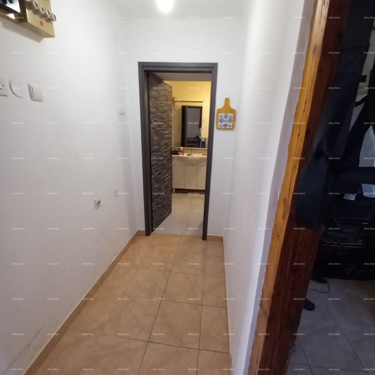 Na prodaju: šarmantna istarska kuća s prostranim dvorištem – Valtura 17