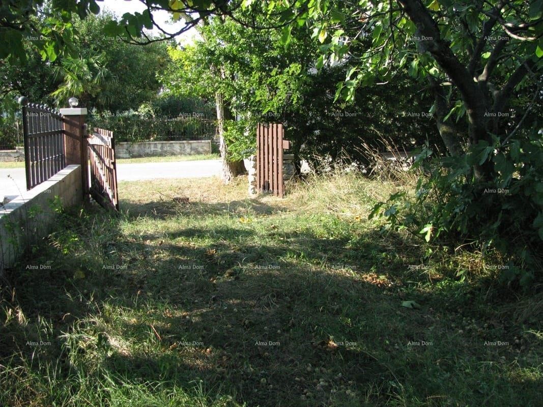 BARBAN - Prodaje se građevinsko zemljište,1329 m2 / 300 m od centra 5