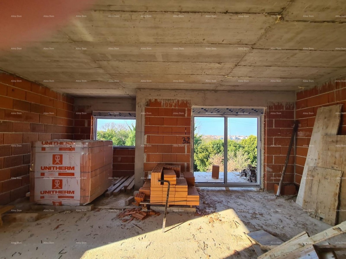 Продается квартира 56 м² – Пула 2