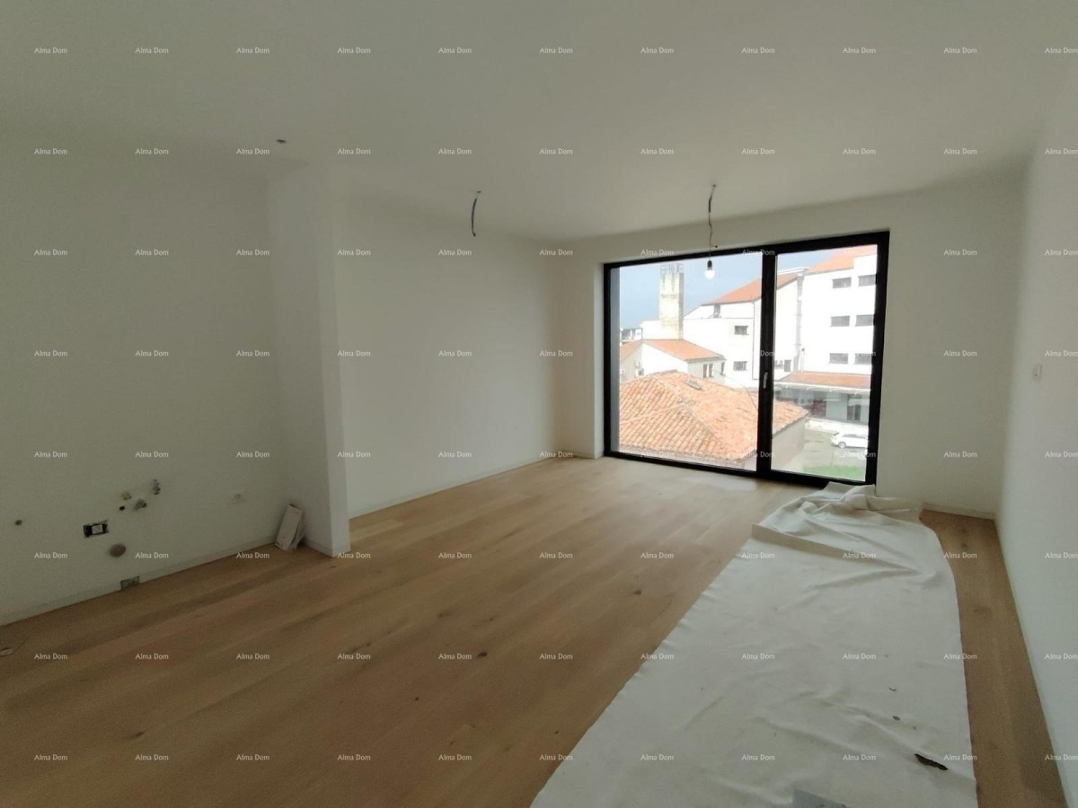 Забронировано! Прекрасная квартира в Умаге. Вид на море / S2 10