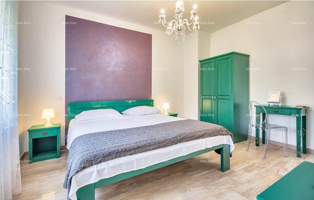 Premantura, samostojeća kuća sa 5 spavaćih soba.Blizina mora . 31