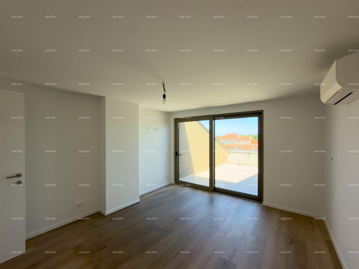 DVOETAŽNI APARTMA V CENTRU POREČA 16