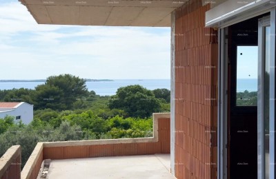 Prodamo stanovanje s fantastičnim razgledom, Peroj!