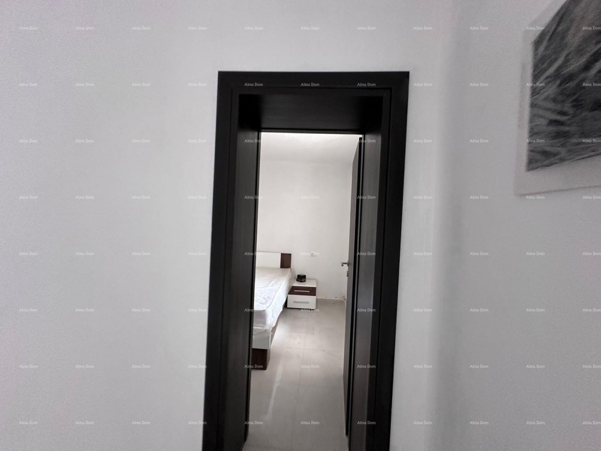 Prodaja fantastične hiše s tremi stanovi v Medulinu! 28