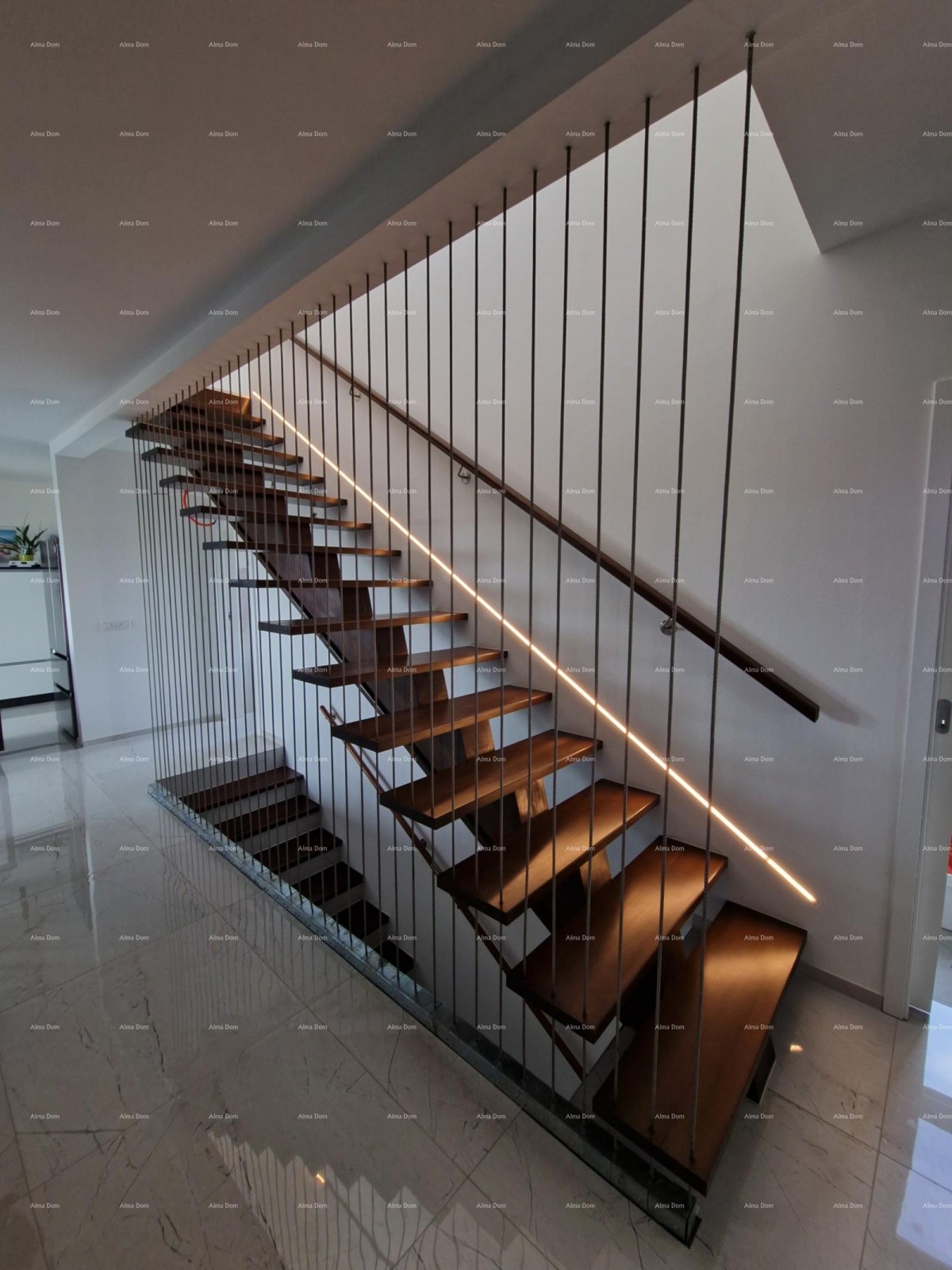 Prodaja luksuzne vile v Medulinu – 100 m od morja 12