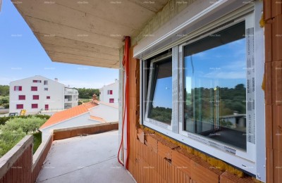 Продается квартира с видом на море, Перой