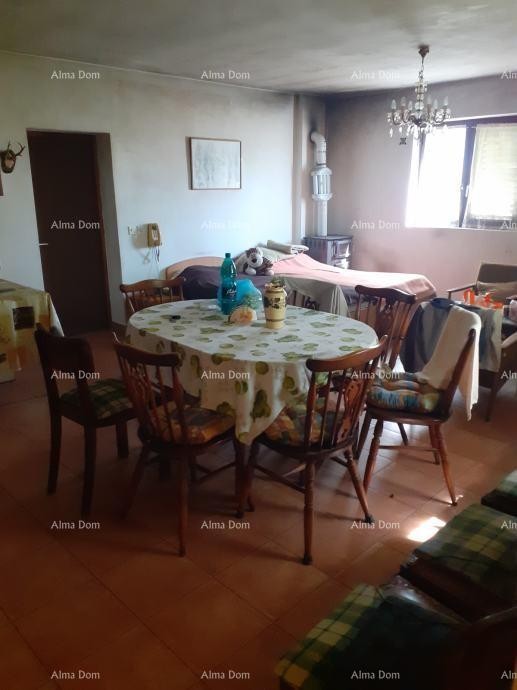 Sale of a house with two building plots – Tinjan 11