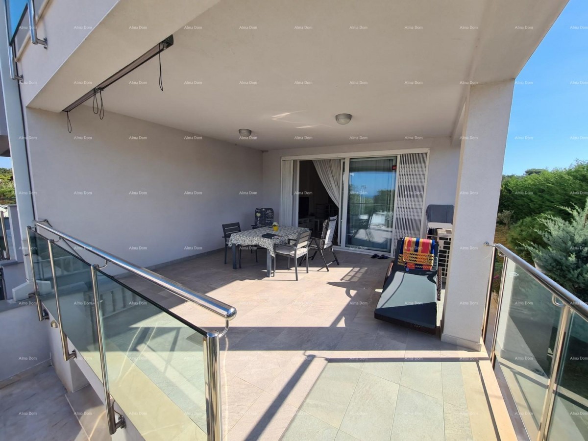 Peroj!  Stanovanje z dvoriščem! 2