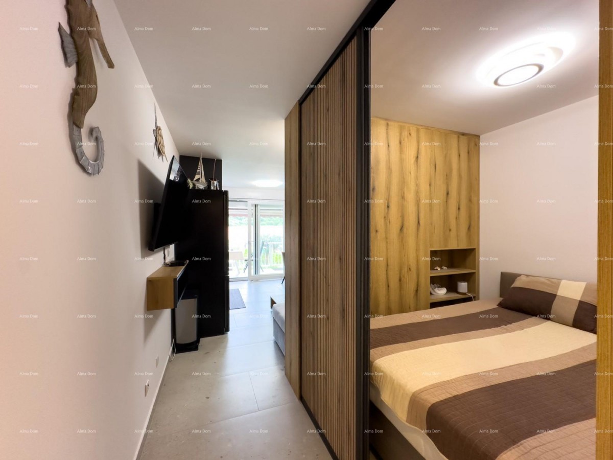 Vendiamo un appartamento completamente ristrutturato a Duga Uvala! 8