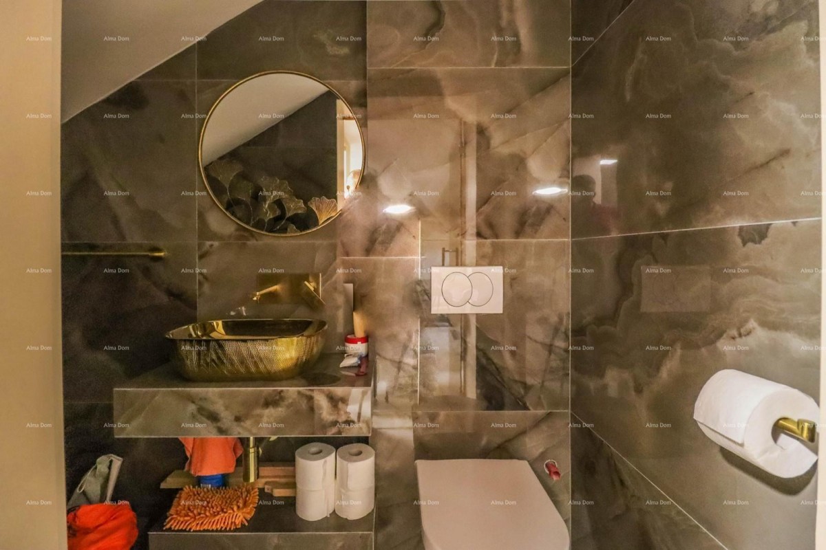 Пула - Лоборика. Новый отдельно стоящий дом с бассейном. 33