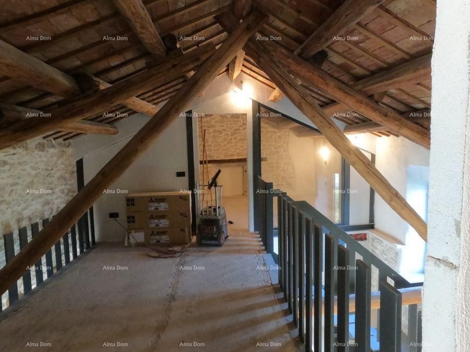 Samostojeca Kamena Kuća na Prodaju 11