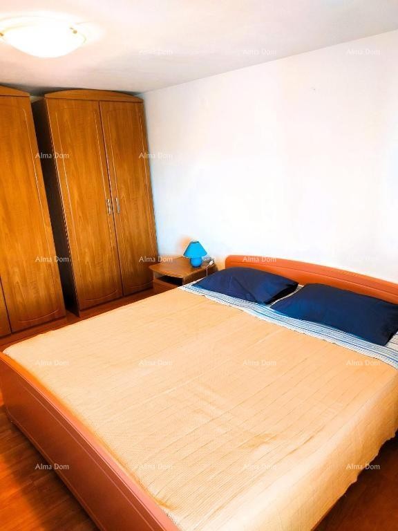 Prodaje se kuća, 170 m2, Karojba 28