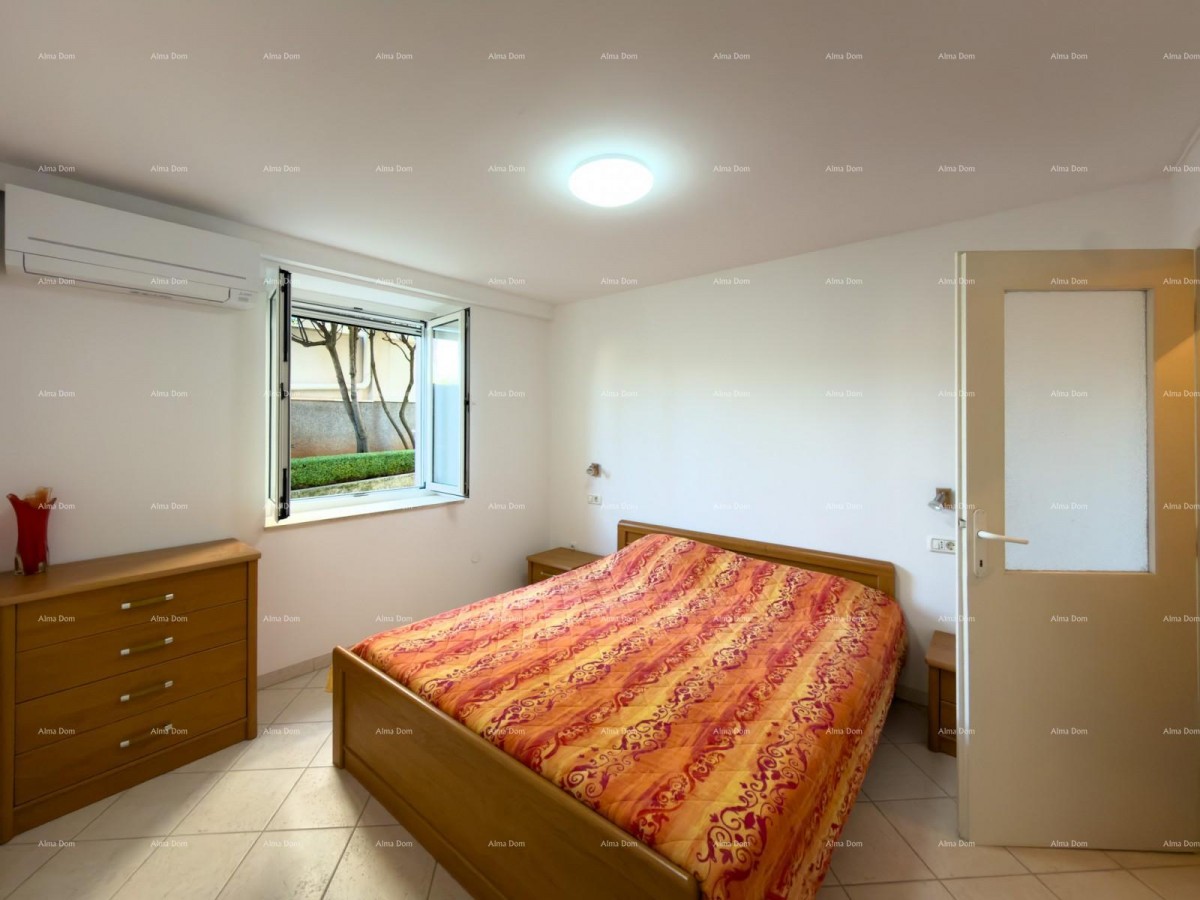 Pula – Casa con due unità abitative, a 50 m dal mare 35