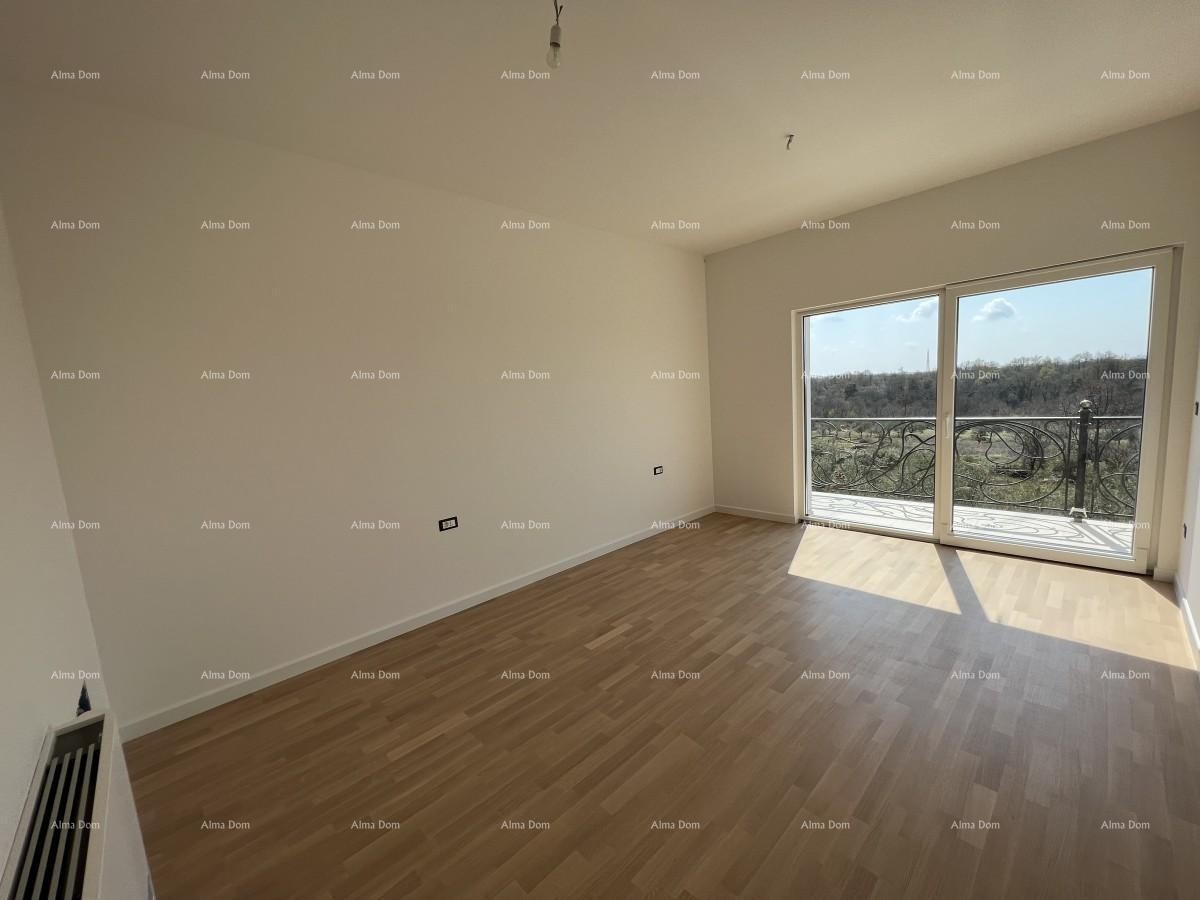 New  house with pool, modernly decorated. 7 km to the center of Porec. 20