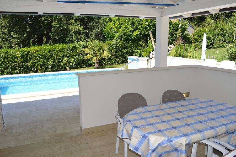 VILLA IN PJEŠČANA ONLY 100 M FROM THE SEA!! 12