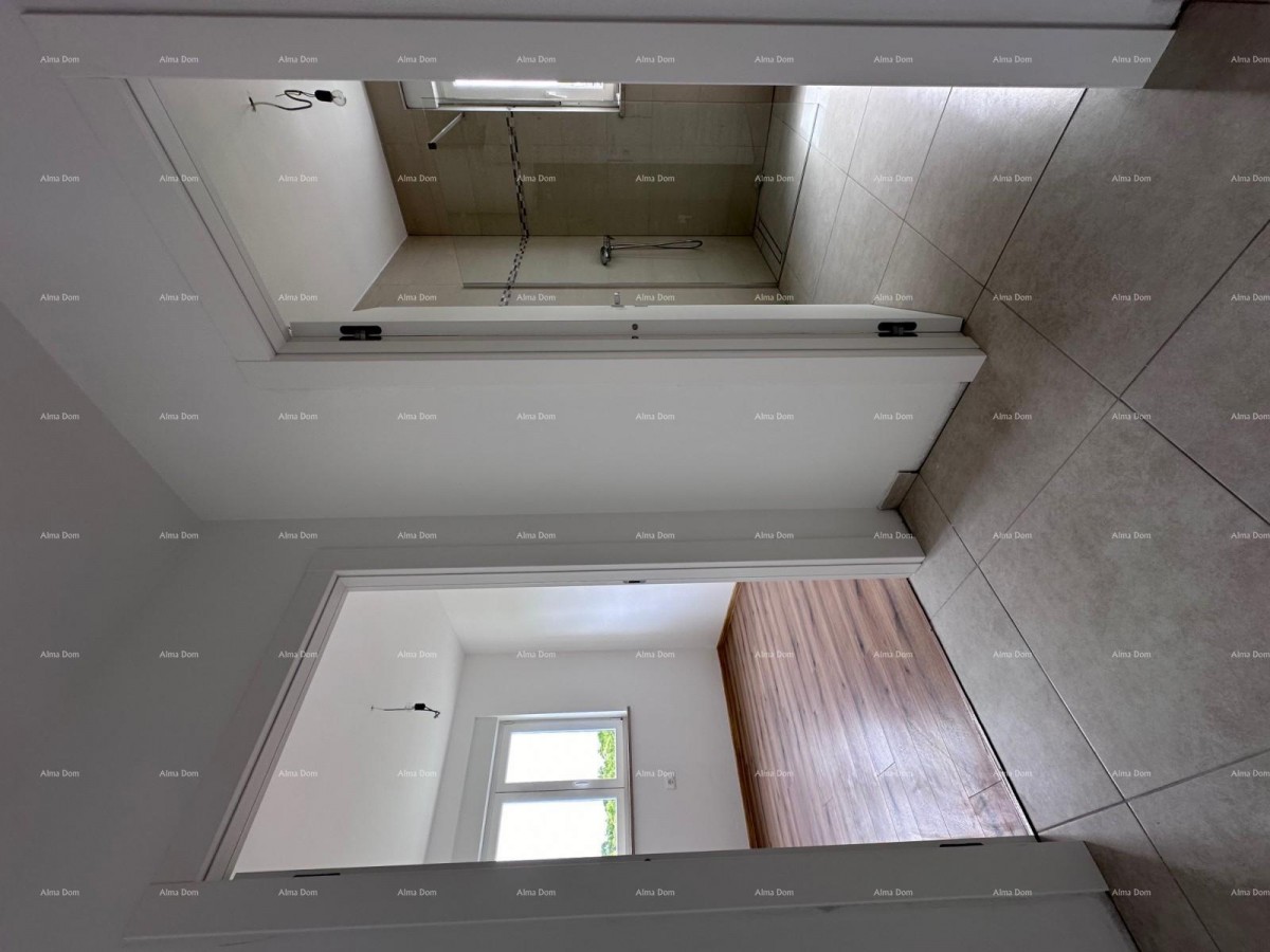 Prodajemo stan u novoj zgradi!  Šišan. 10