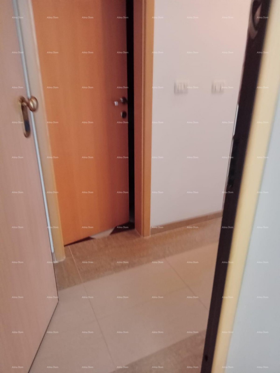 Prodaja velikega, lepo urejenega in popolnoma opremljenega apartmaja, s pogledom na morje, Ližnjan! 8