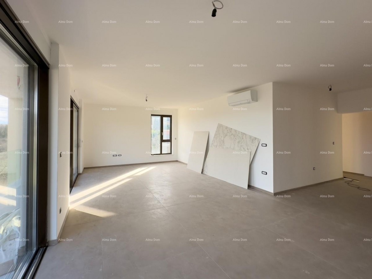 Красивая квартира в двухквартирном доме. ЛАБИН 16