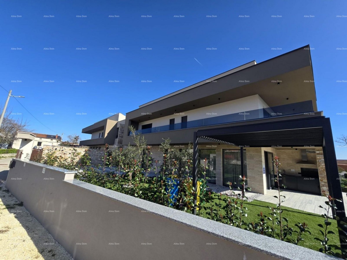 Moderna vila z bazenom in savno, Marčana! 33