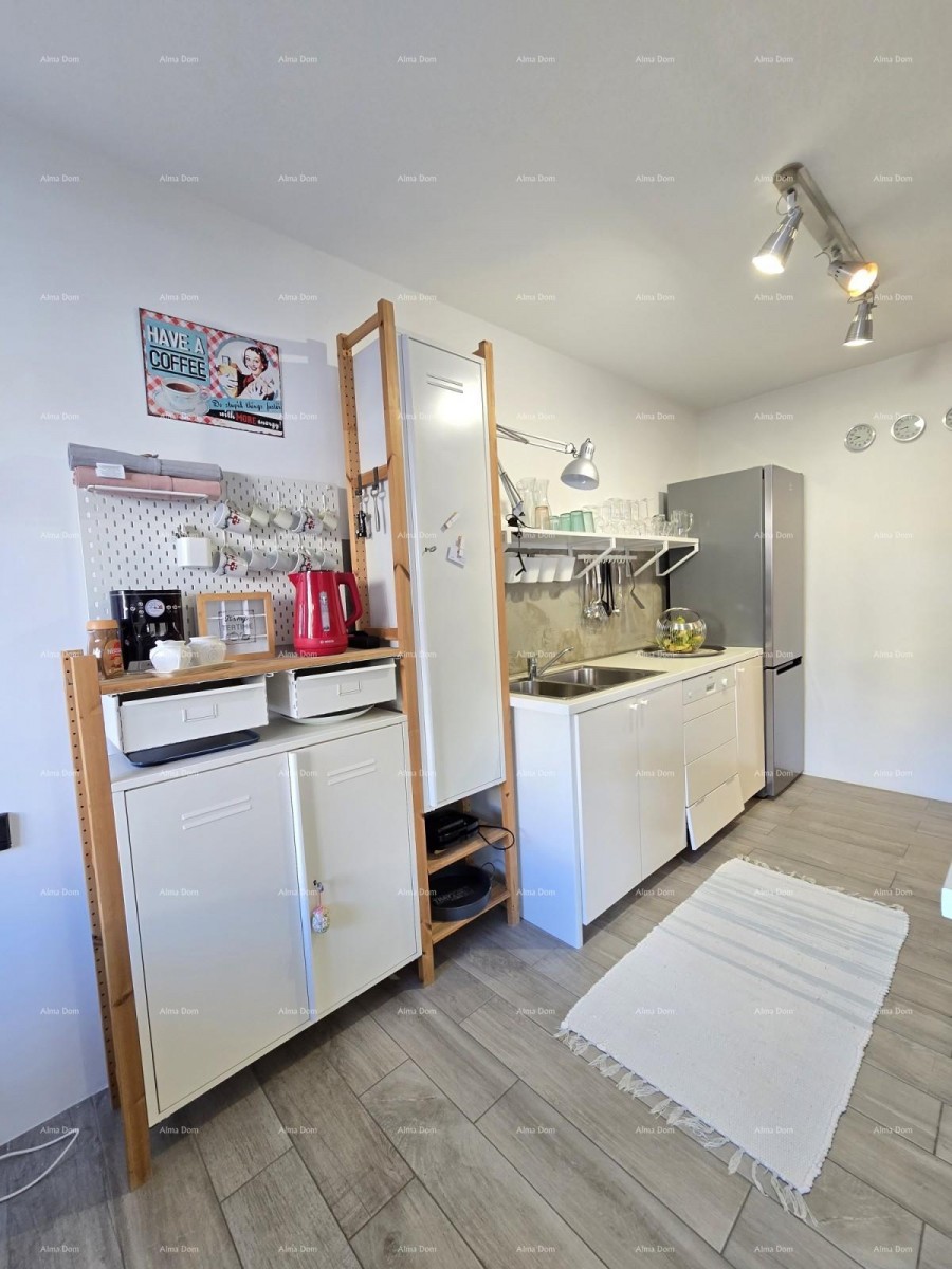 Obiteljski stan nedaleko od centra Pule! 9