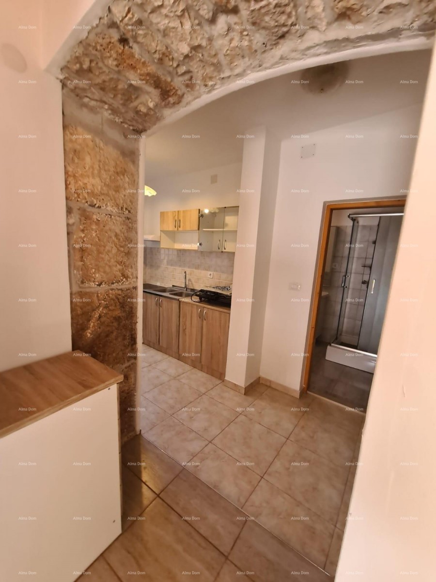 Sale! Two renovated Istrian houses in Marčana. 36