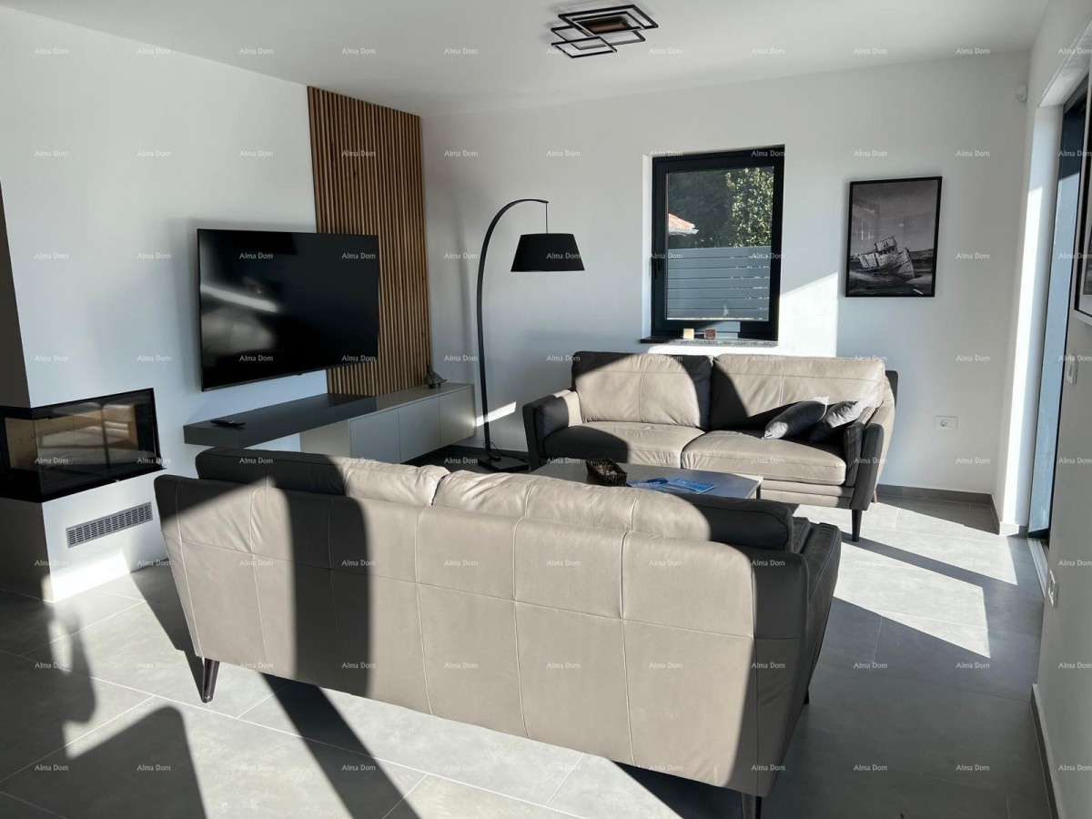 Vendita di una moderna villa con piscina, Svetvinčenat! 7