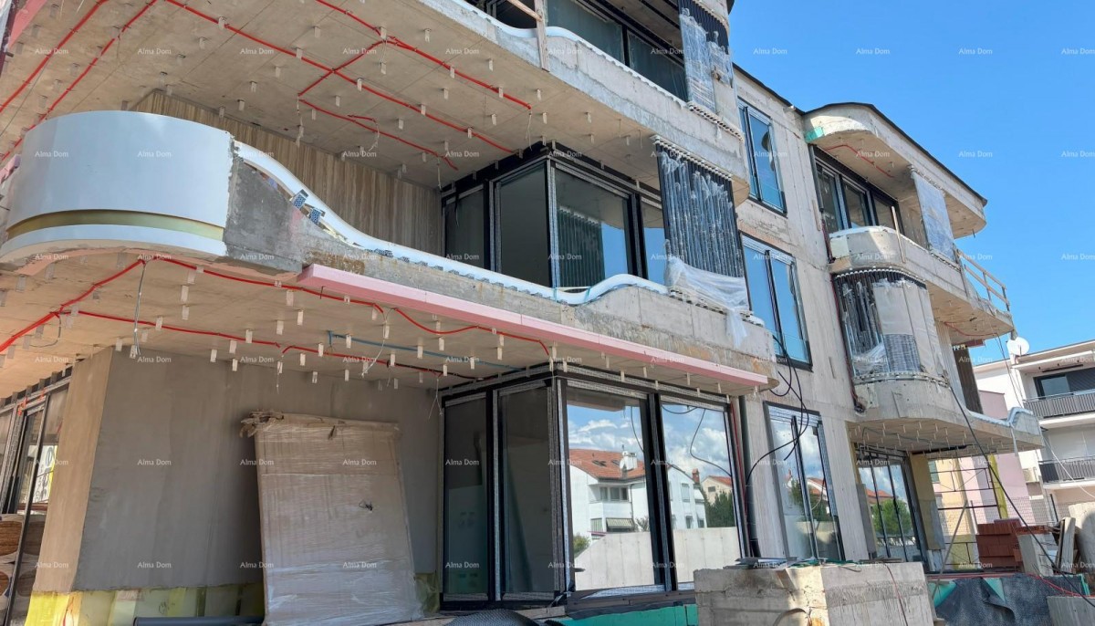 ROVINJ - stanovanje naprodaj v luksuzni rezidenci ob morju / S11 1