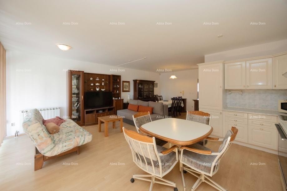 Prodaje se prostrani stan od 108 m² u  Puli. VIDIKOVAC. 2