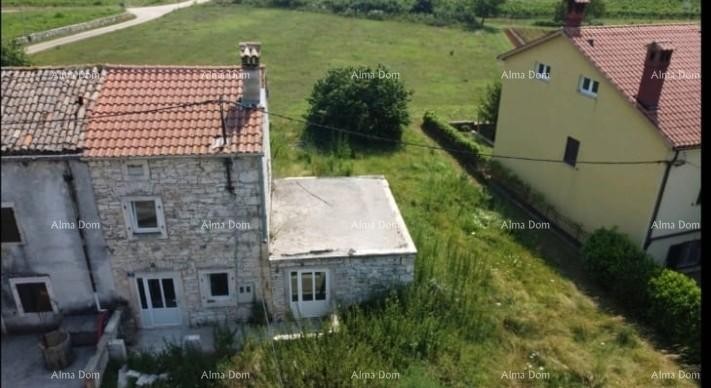 For sale: old stone house with land in Barban, ideal for a vacation home. 11