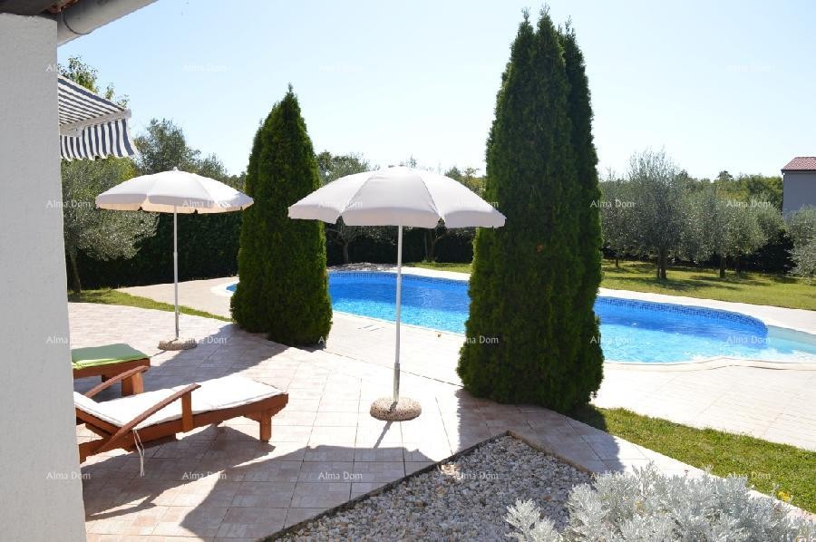 Prekrasna kuća sa bazenom! POREČ 29