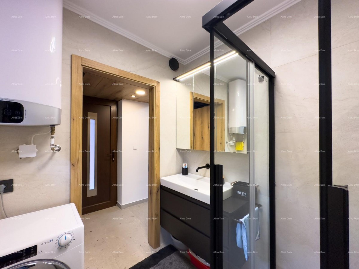 Vendiamo un appartamento completamente ristrutturato a Duga Uvala! 7